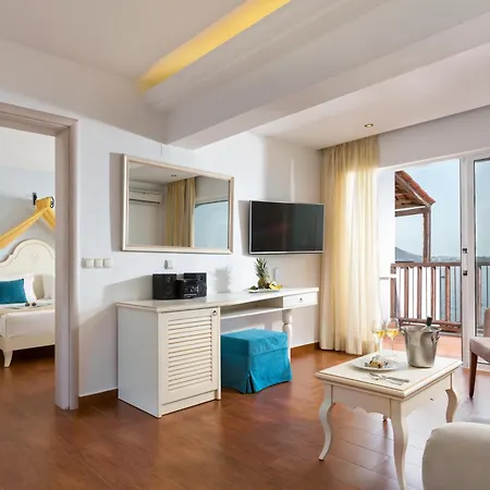 Resort Alexander & Village 5*