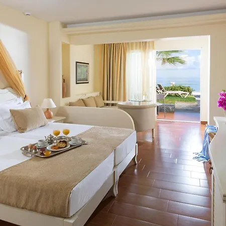 Resort Alexander & Village 5*